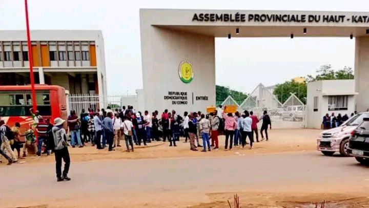 Lubumbashi : Les travailleurs de la CDM en grève, réclament l’application effective du SMIG