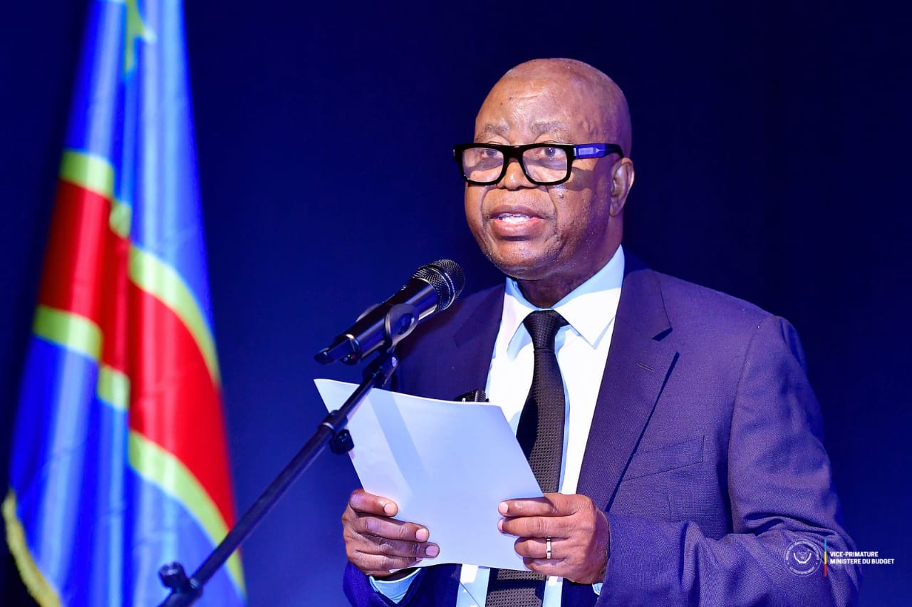 Projet de loi des finances : L&rsquo;ambition de Muzito de faire passer les recettes de  15,3 milliards USD à 21 milliards en 2028